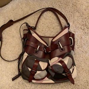 Burberry purse